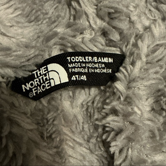 The North Face Kids' Two-Tone Puffer Jacket in Gray and Lavender - Picture 3 of 4